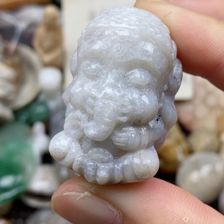 硅化珊瑚（珊瑚玉）未镶嵌颈饰