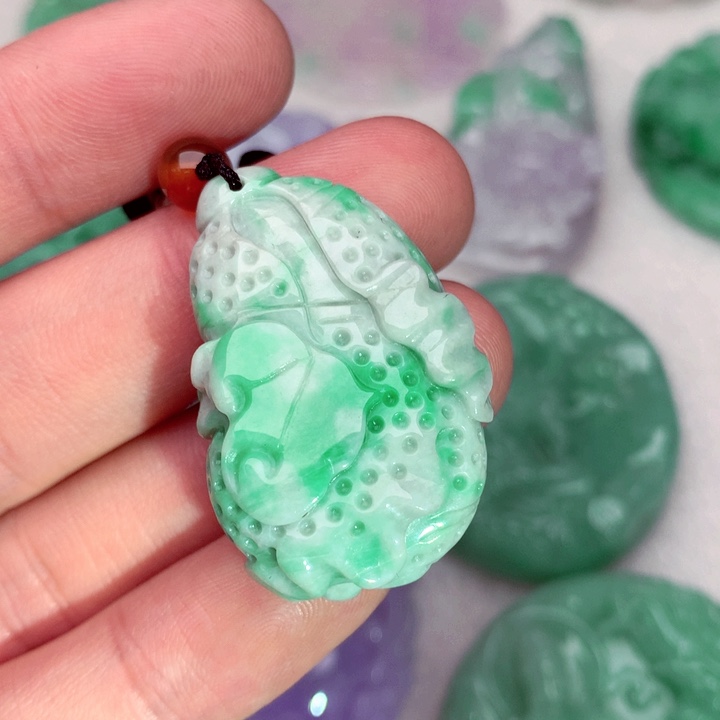 翡翠吊坠(不含链)未镶嵌