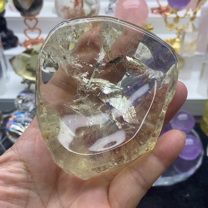 水晶摆件未镶嵌黄水晶盘
