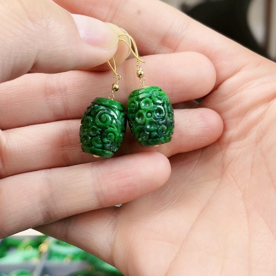 翡翠耳饰18K金镶嵌耳饰