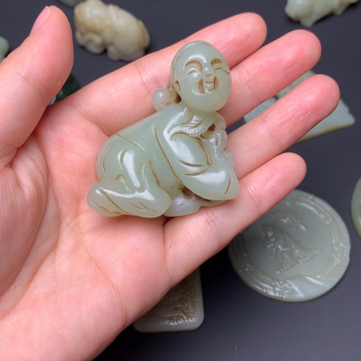 和田玉颈饰未镶嵌