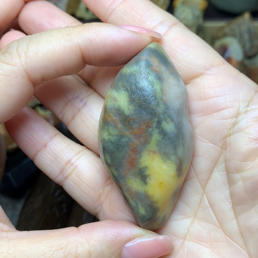 568998643679986446788