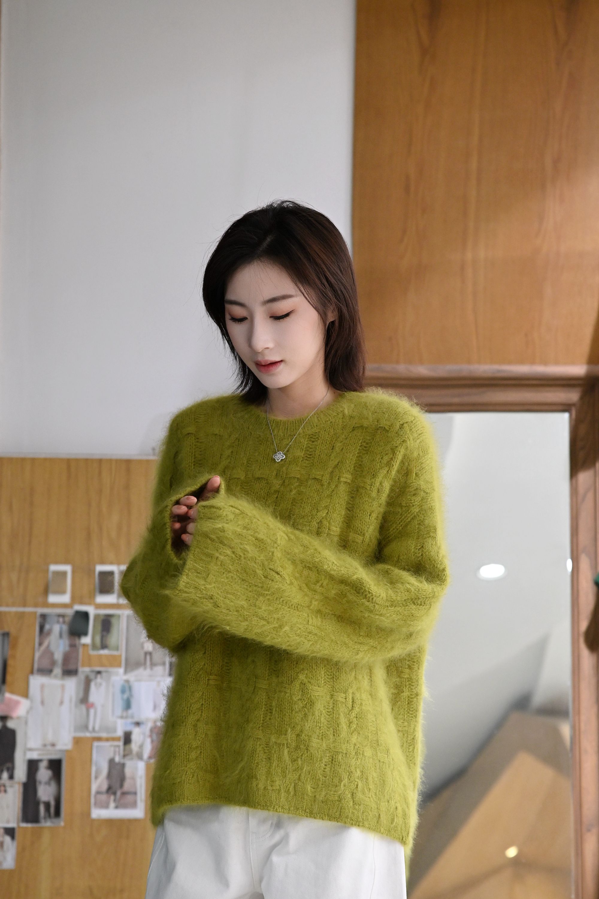 【素裳】白厂丝山羊绒＋绵羊毛圆领女保暖毛衣轻奢慵懒76-YJ25571