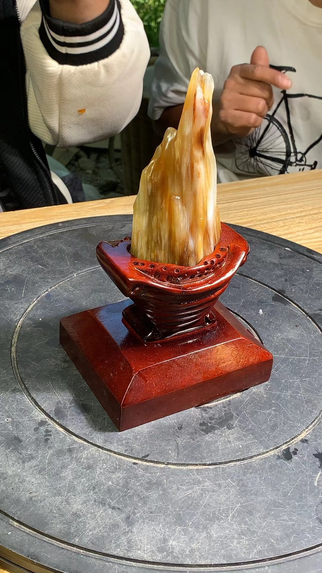 精美树化玉摆件2024120