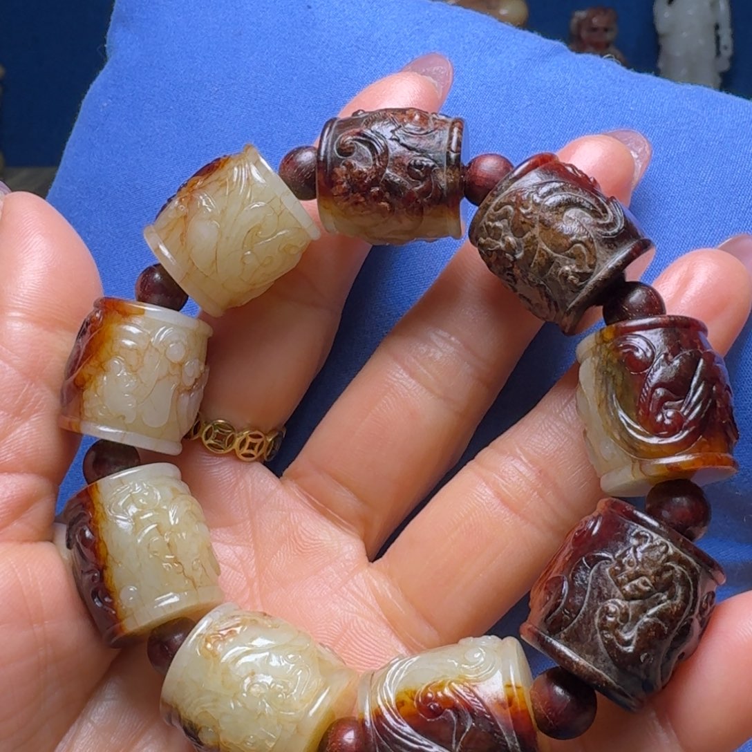 和田玉（糖玉）颈饰未镶嵌