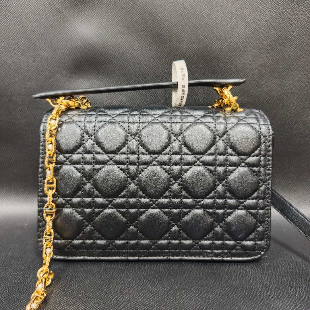 SMVP 高定奢品 时尚潮流打造真皮女士时尚包 10545 黑色蒂中号