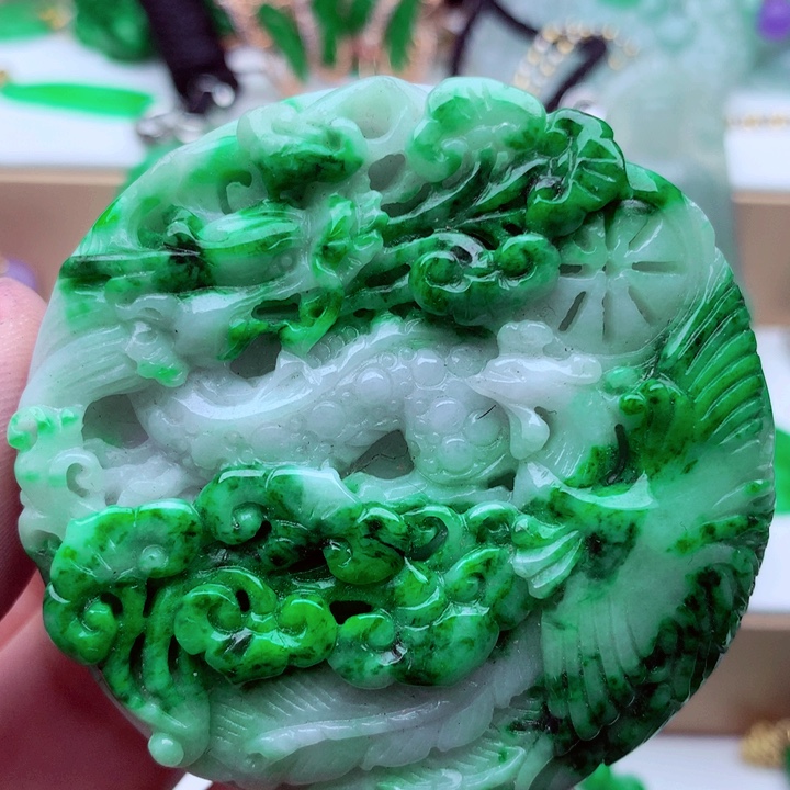 翡翠未镶嵌吊坠(不含链)