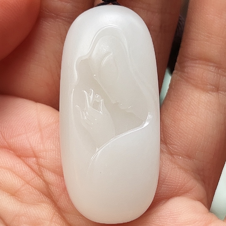 和田玉颈饰未镶嵌