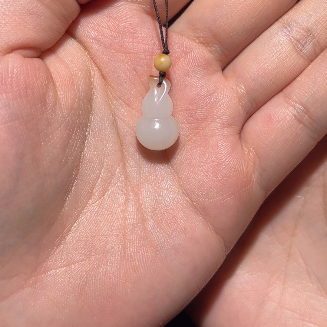 和田玉（糖玉）未镶嵌颈饰