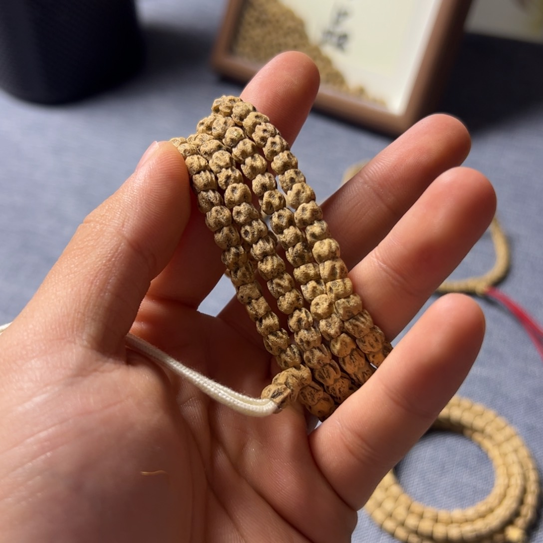 柏香籽/百香籽吊坠耑