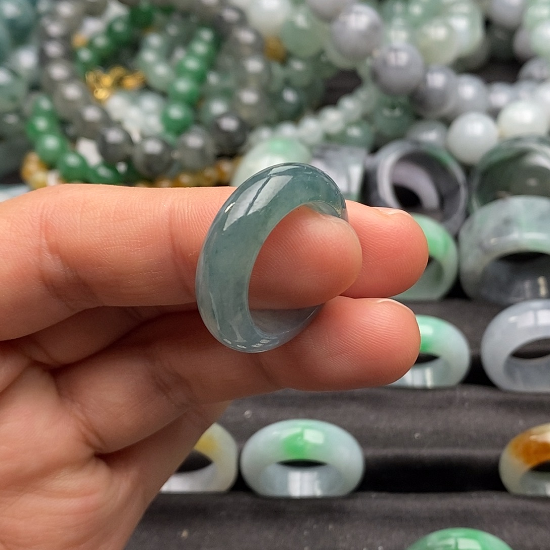 定制翡翠未镶嵌16圈