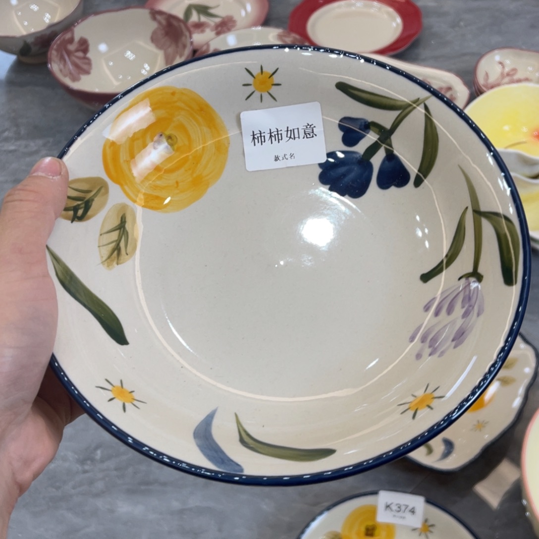 陶瓷微瑕餐具介意勿拍，满18飞！