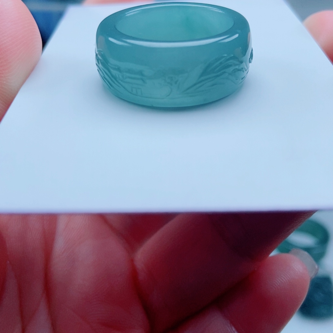 翡翠未镶嵌戒指翡翠