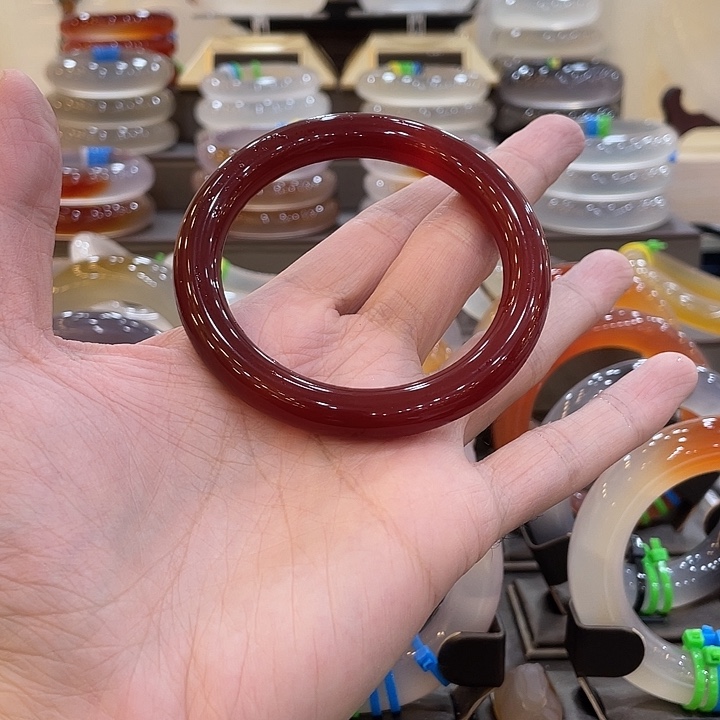 玛瑙/玉髓未镶嵌手镯