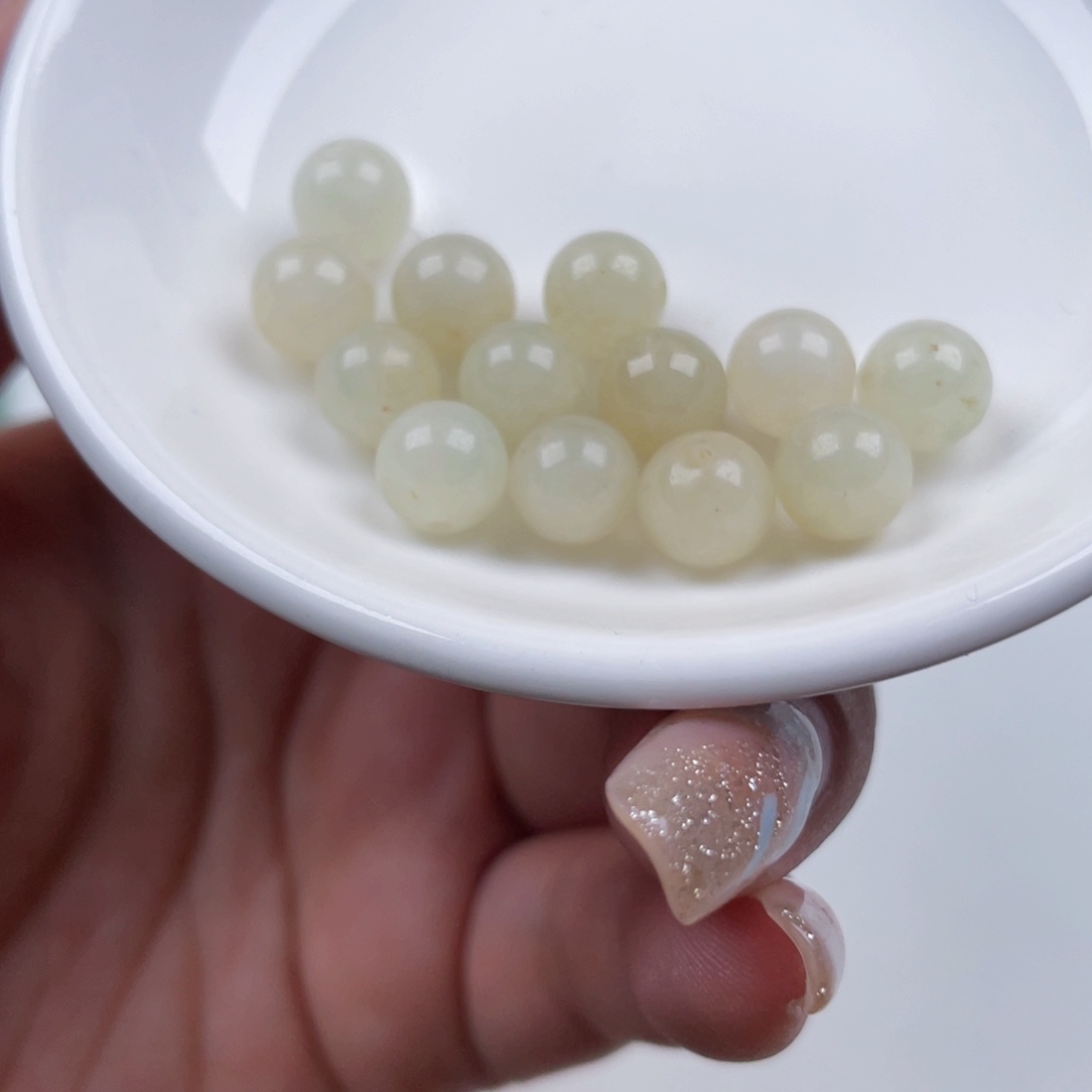 翡翠散珠卡8.2,13颗20
