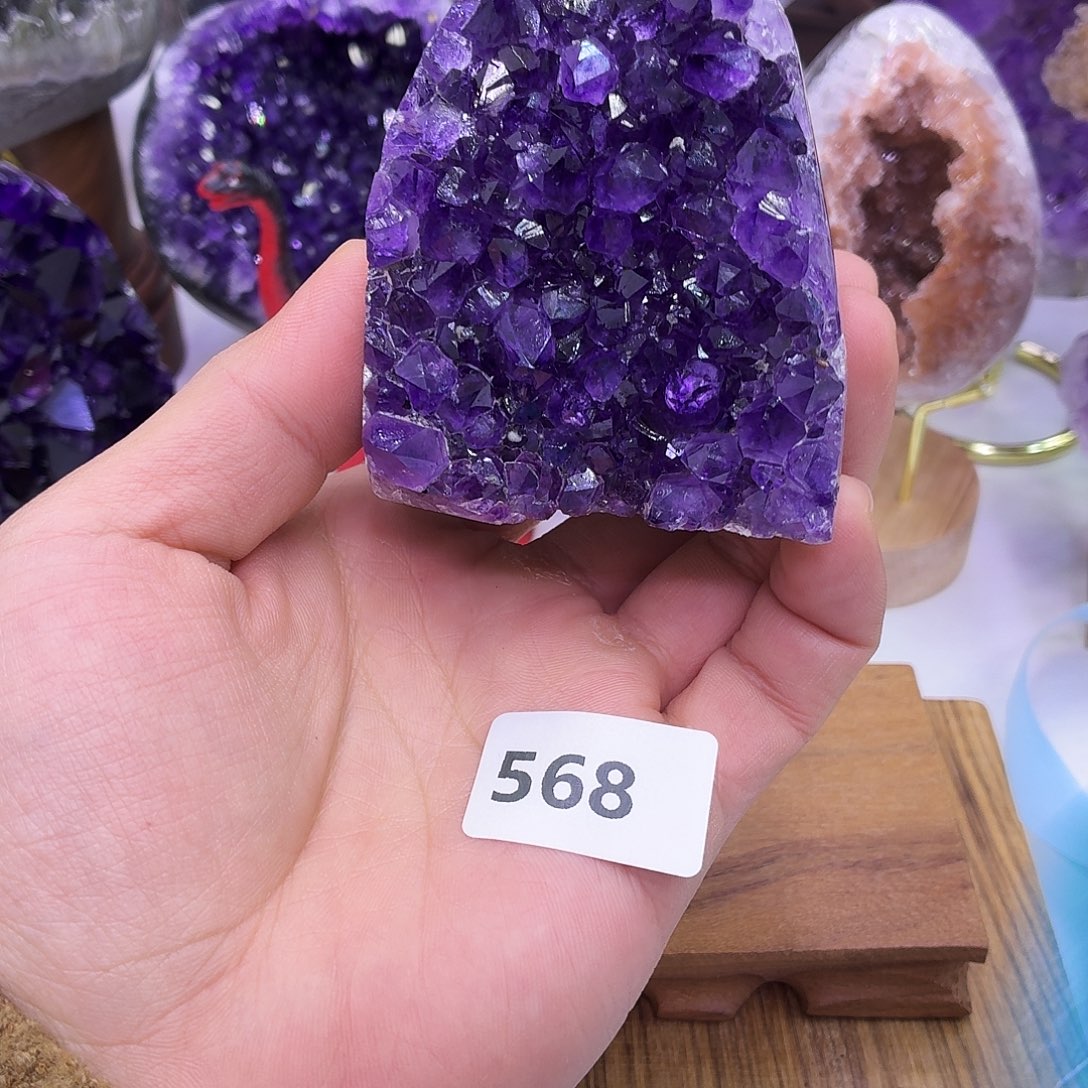 未镶嵌水晶大型摆件（非配饰）