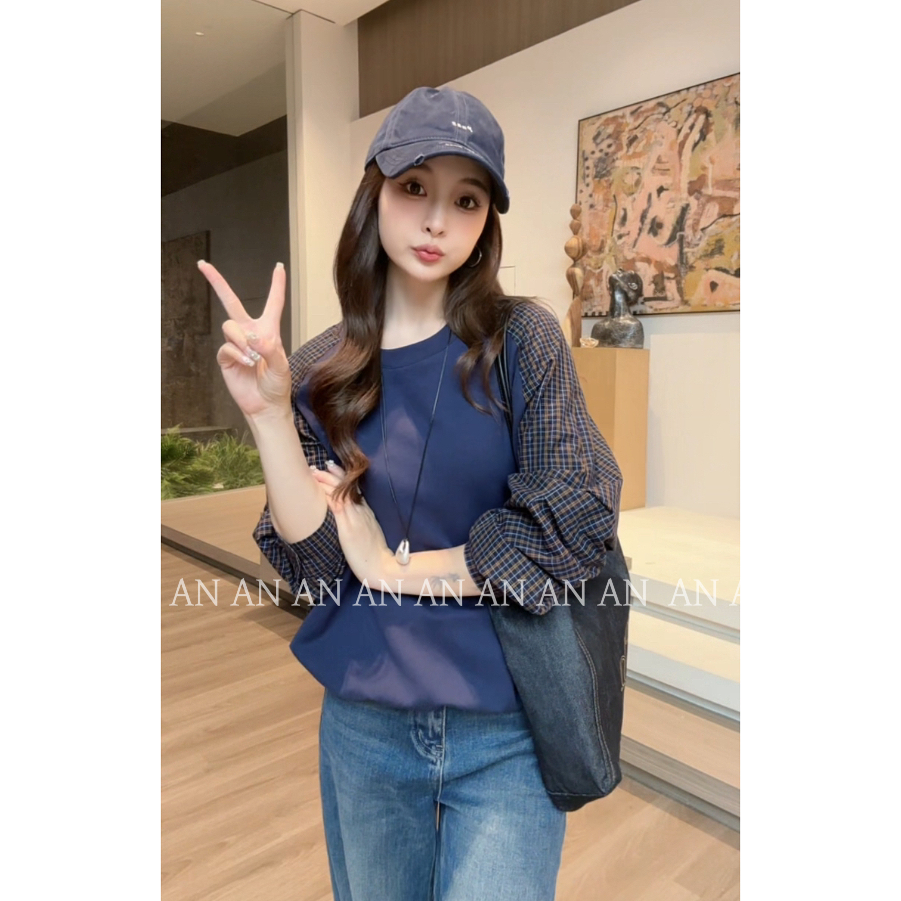 C08182秋季新款洋气减龄宽松小个子慵懒风圆领拼接格子袖卫衣