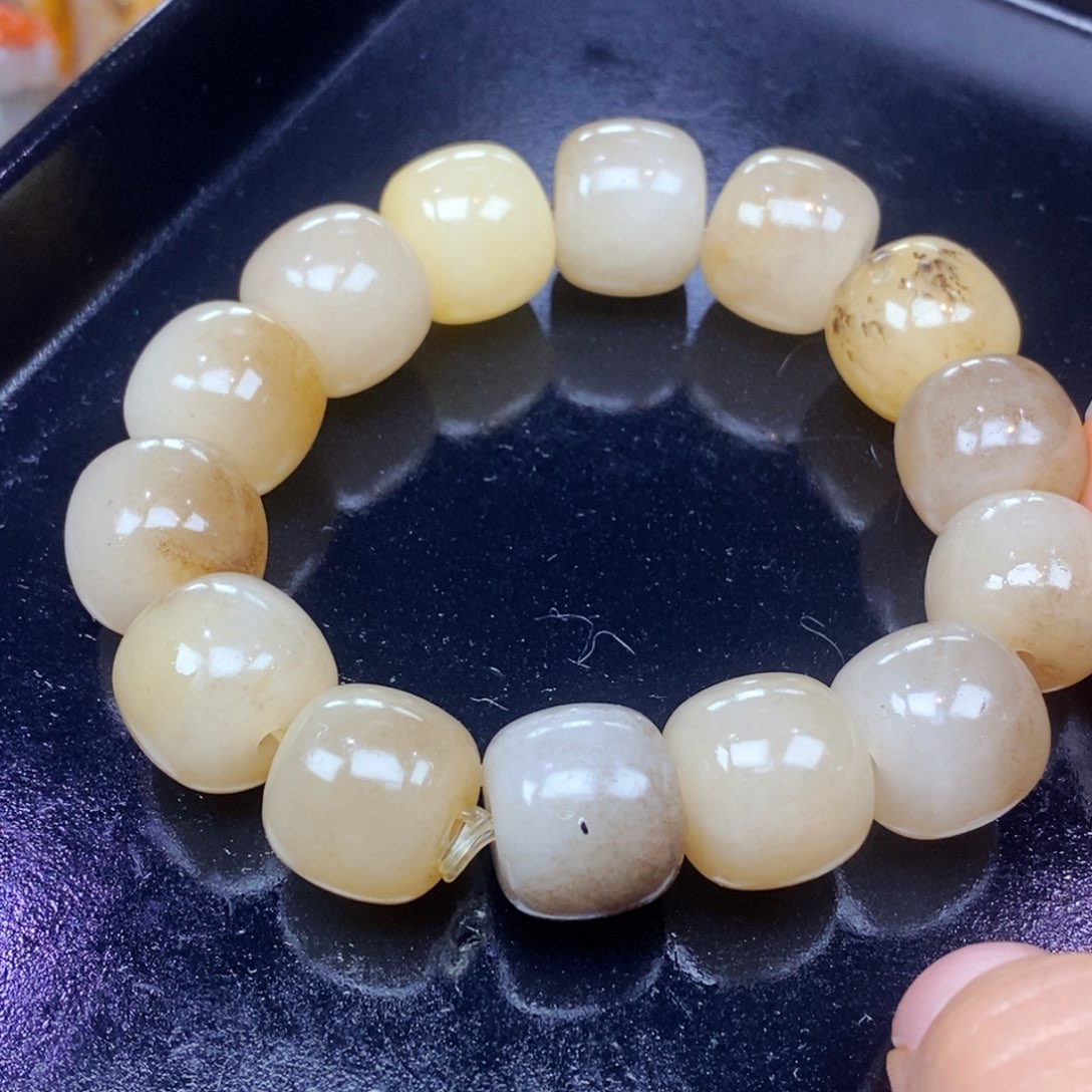 未镶嵌石英质玉（黄龙玉）吊坠(不含链)