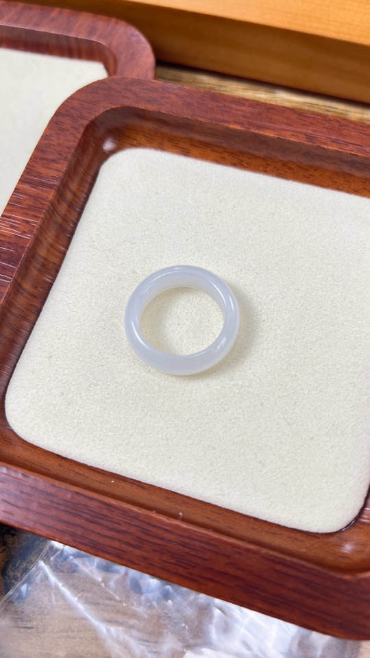 和田玉16内劲白玉戒圈