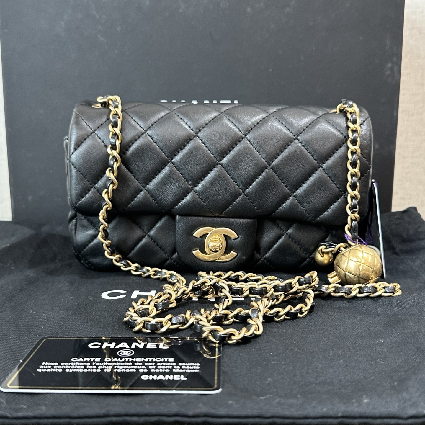 95新 Chanel/香奈儿 黑金金球大mini单肩斜挎包 12615