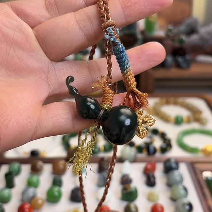 和田玉（青玉）银S925镶嵌颈饰青玉葫芦吊坠