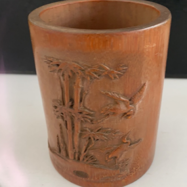 【观画图】纯手工竹雕笔筒老料