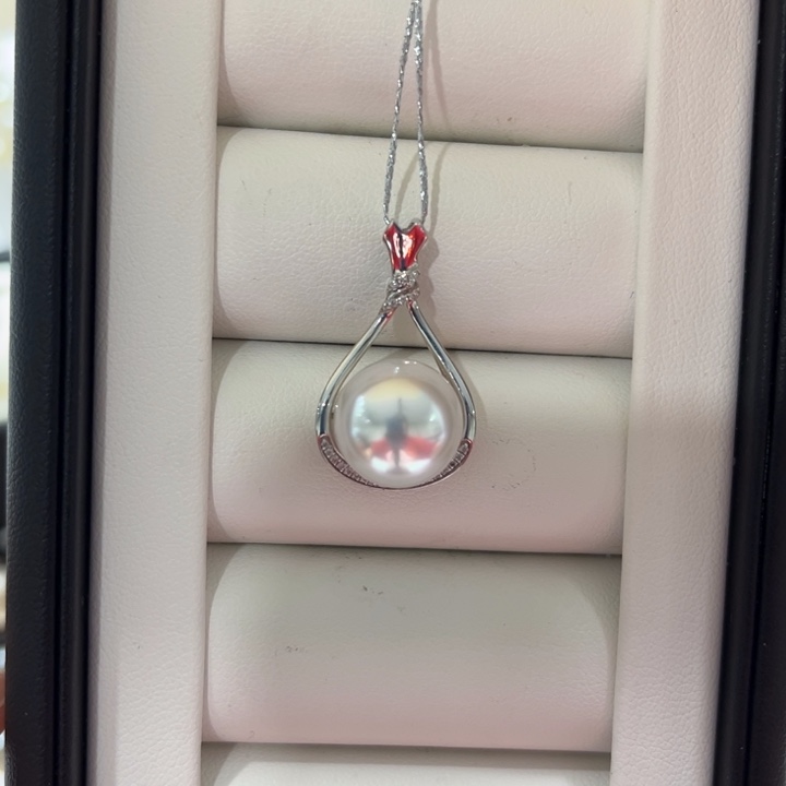 海水珍珠漏澳白福袋吊坠11-12mm18K金镶嵌