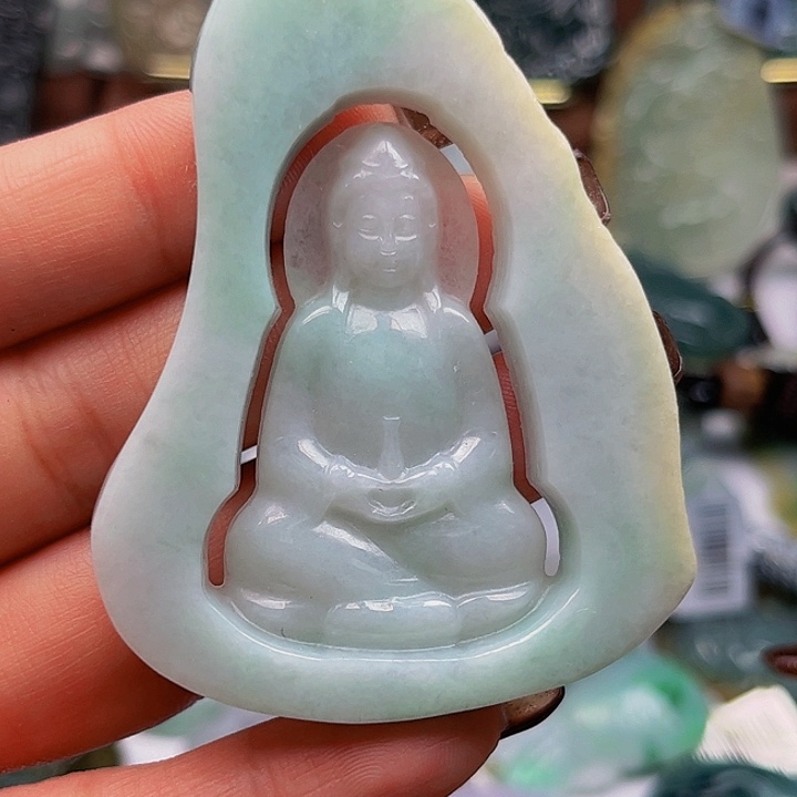 翡翠未镶嵌颈饰挂件