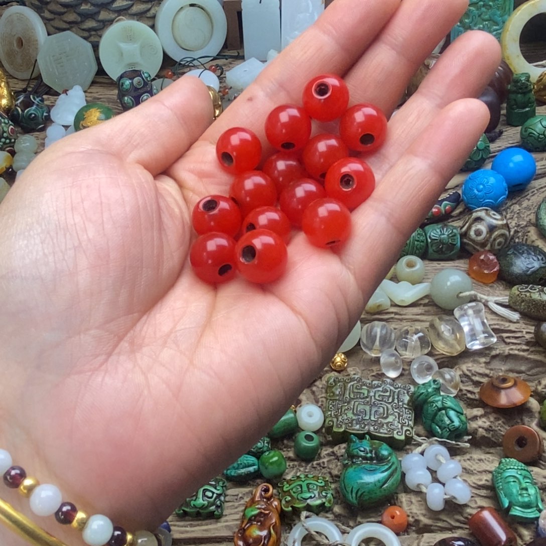 未镶嵌颈饰玛瑙/玉髓文*