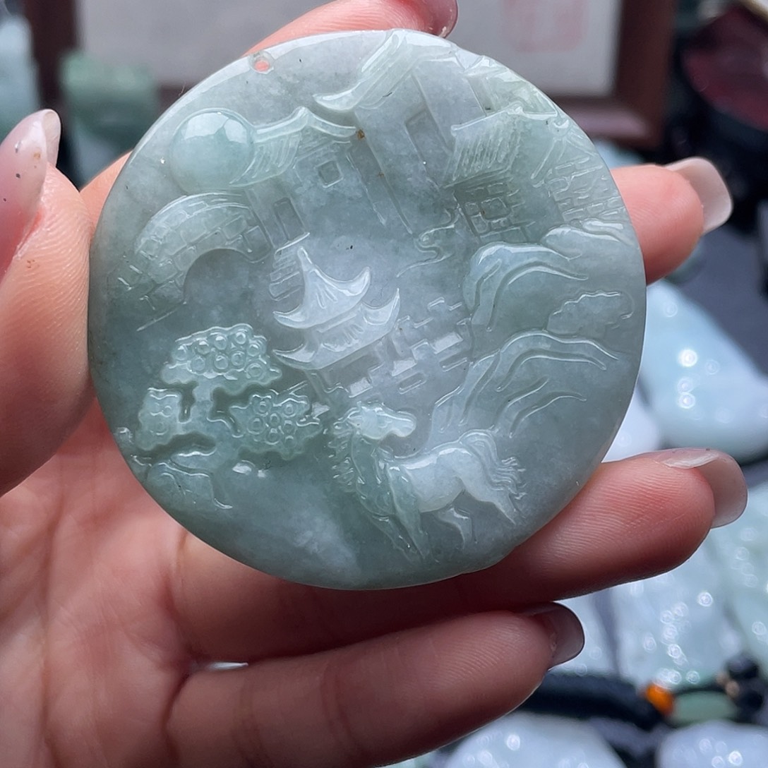 翡翠未镶嵌颈饰翡翠