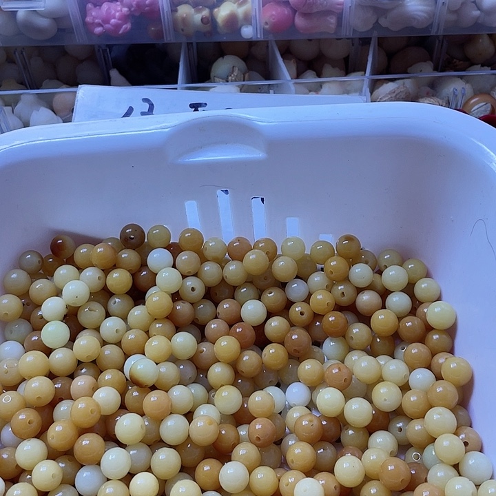 白玉菩提吊坠瑕疵黄圆10二百关注➕灯牌宠一百