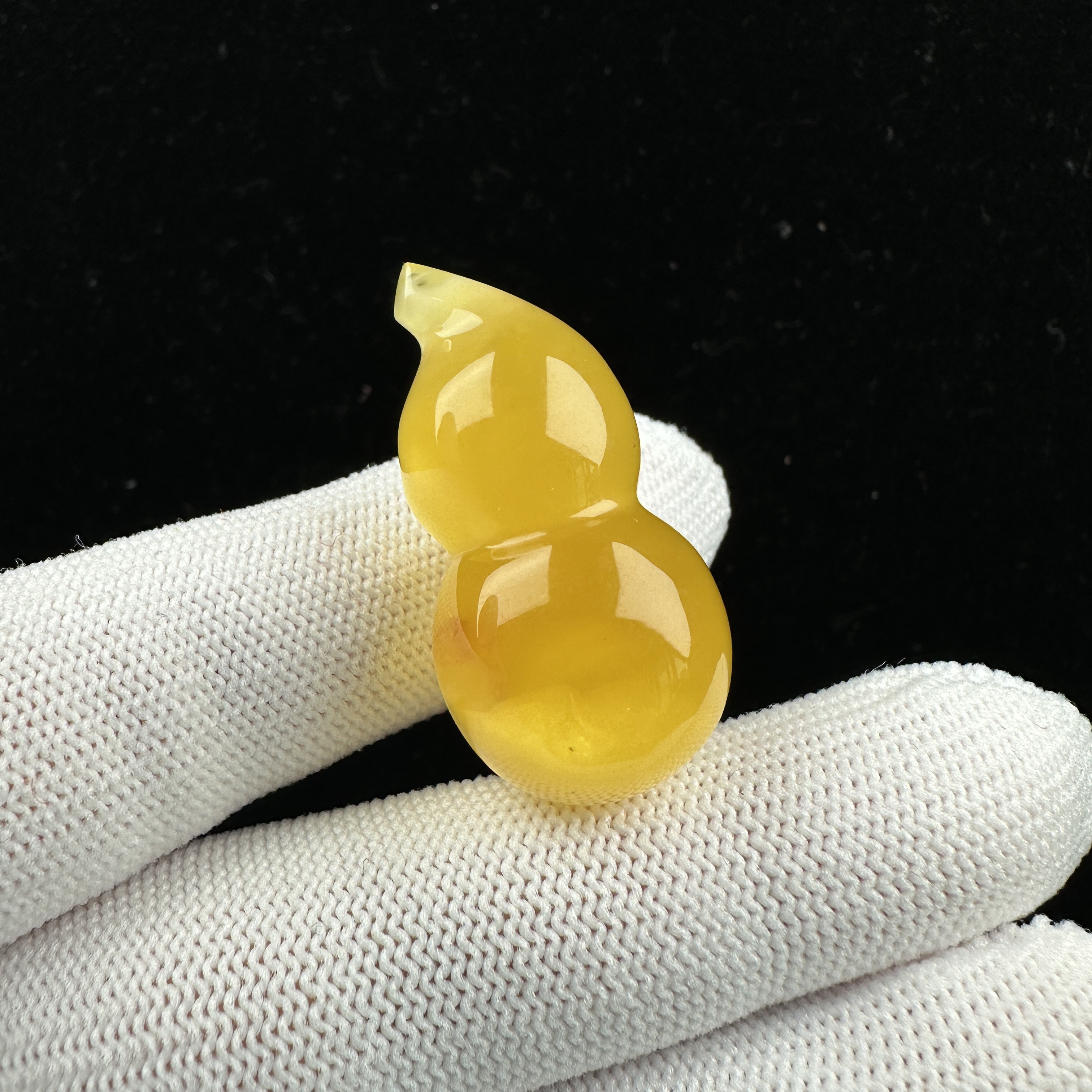 Y4178天然原矿蜜蜡 净水妖花葫芦18x35mm 5.3克抖音基地质检发货