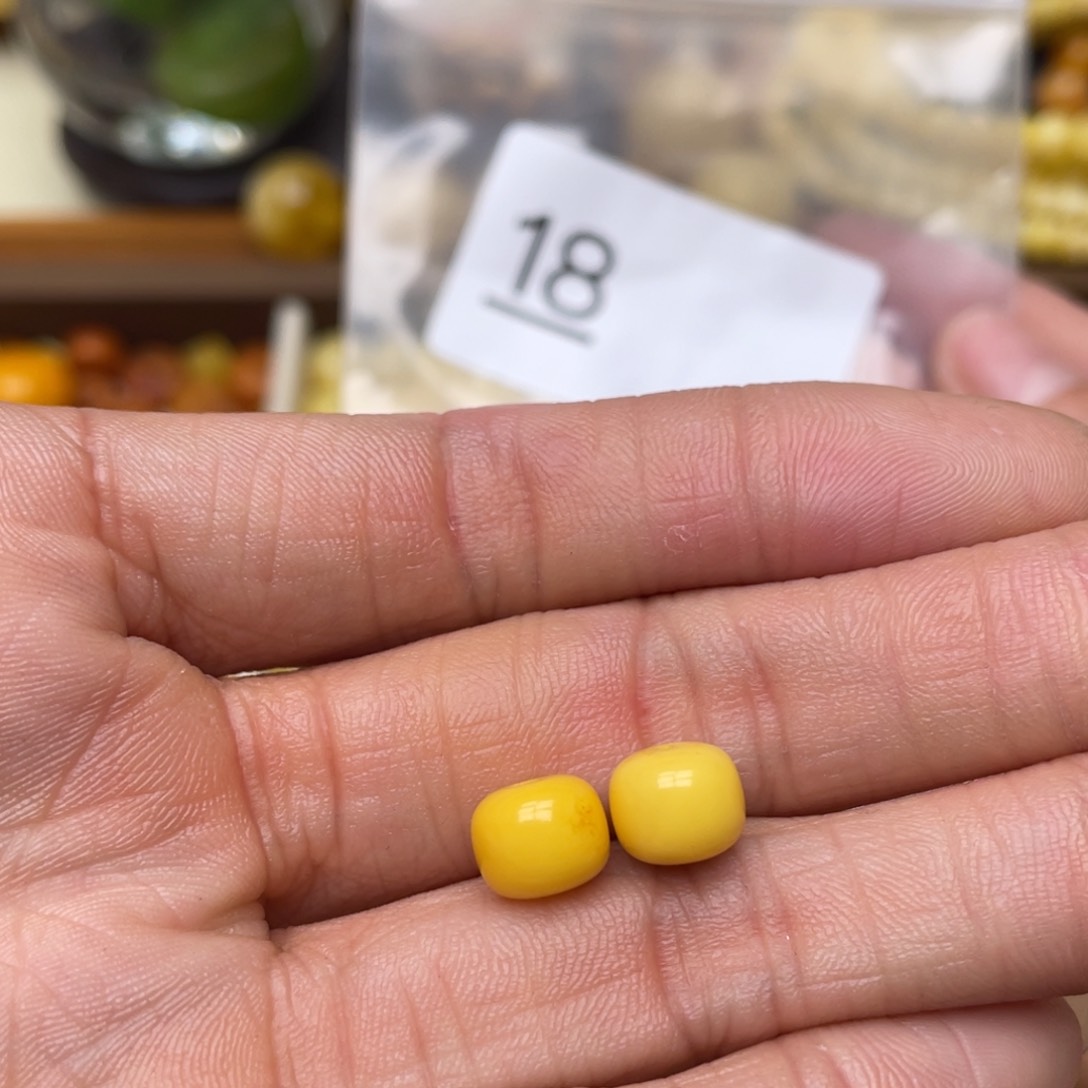 琥珀珠宝奇石未镶嵌微瑕8.3