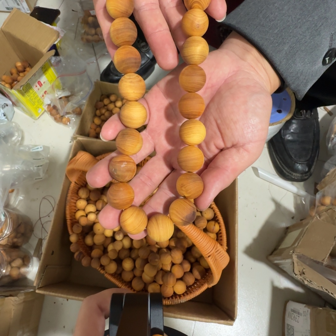 用***2柏木（崖柏）2.0崖柏毛珠子