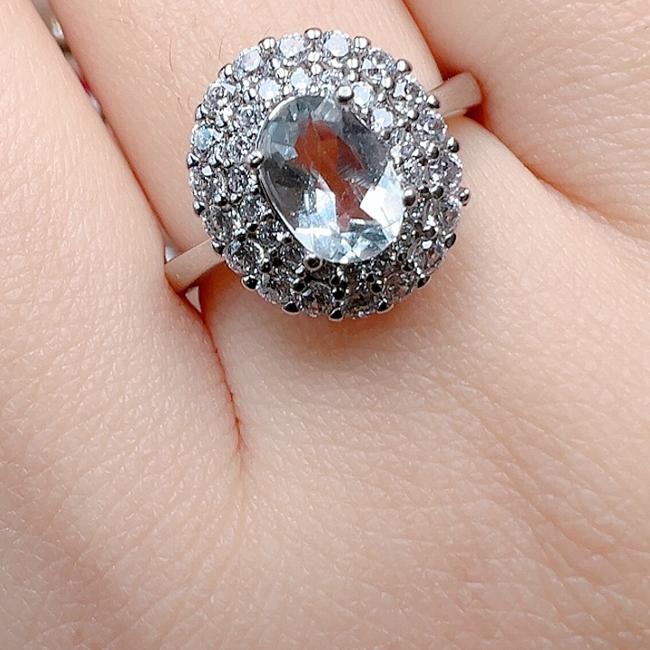 银S925镶嵌绿柱石戒指