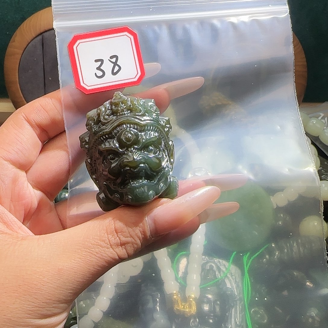 皮***兵和田玉未镶嵌珠宝半成品