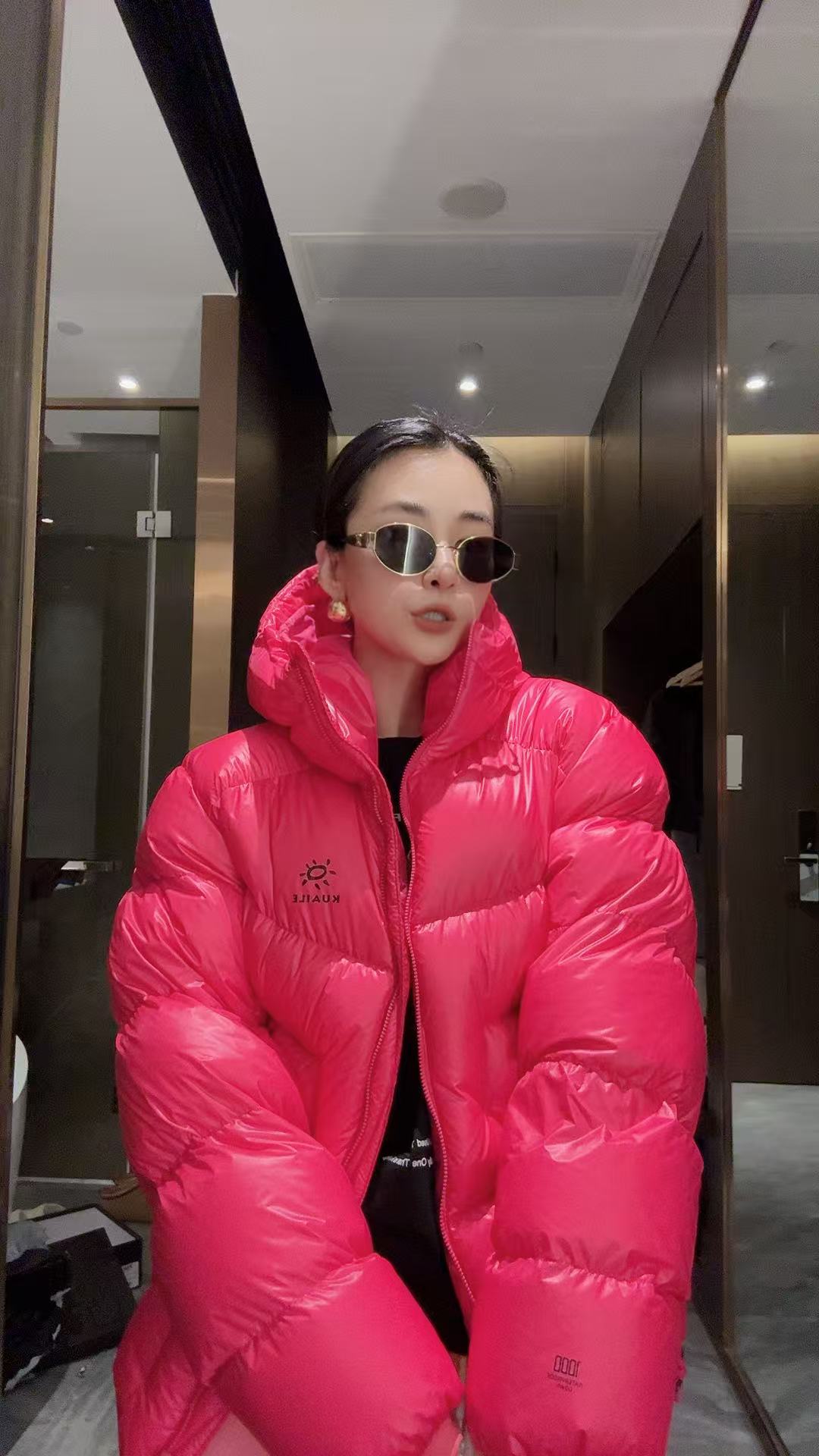 款号988：立领防水插肩袖宽松型长袖韩版加厚宽松带帽