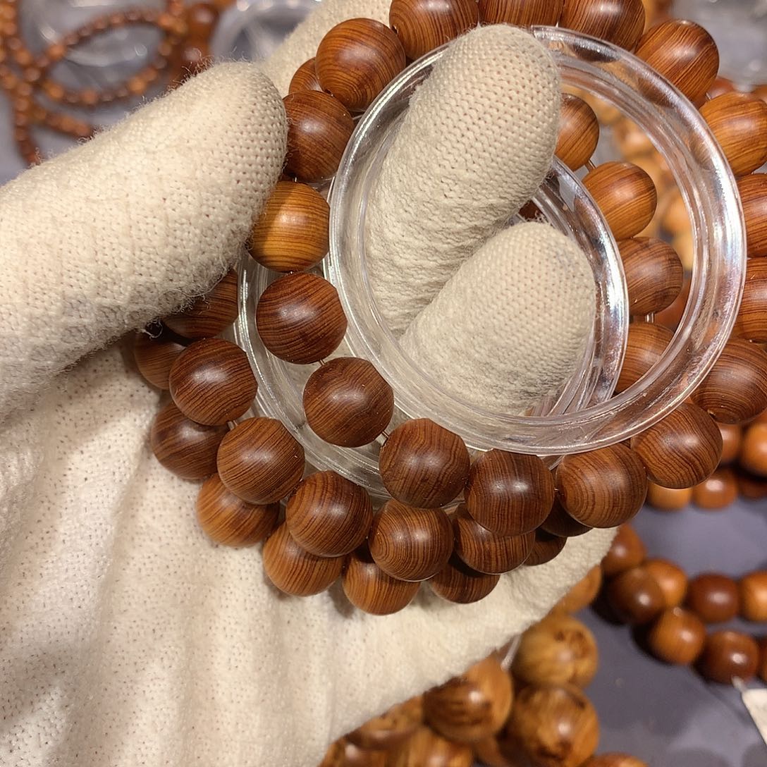 柏木（崖柏）旧*话太行黑油123条