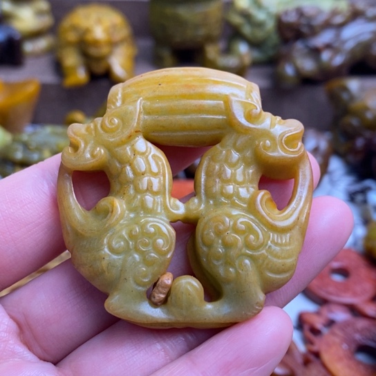 蛇纹石玉未镶嵌颈饰119