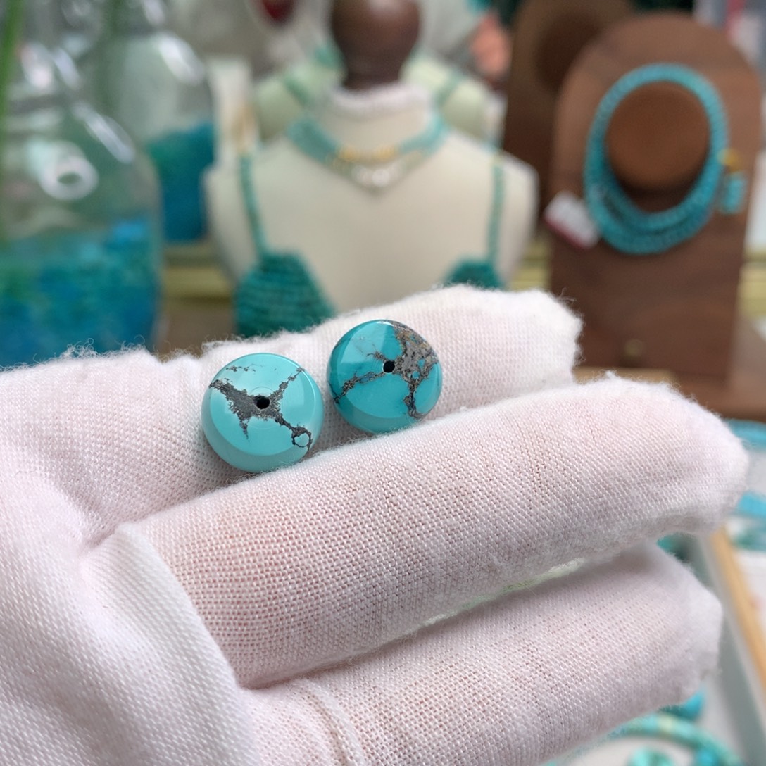 绿松石未镶嵌饰品