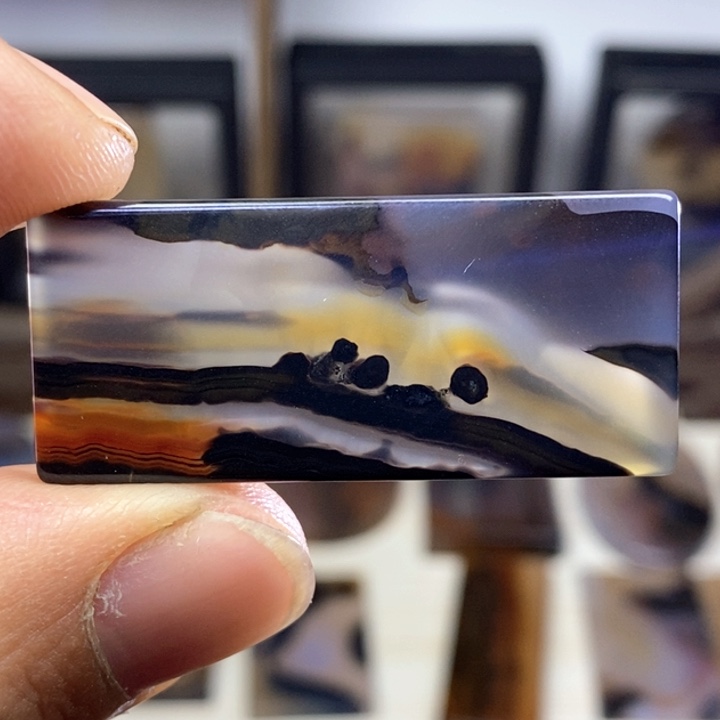 玛瑙/玉髓颈饰未镶嵌