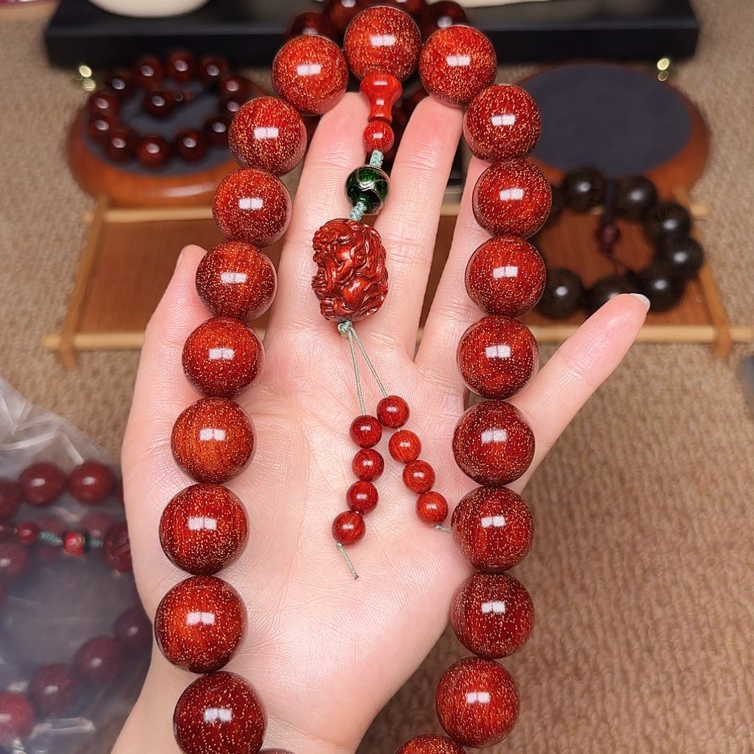 檀香紫檀（小叶紫檀）想2.0红手