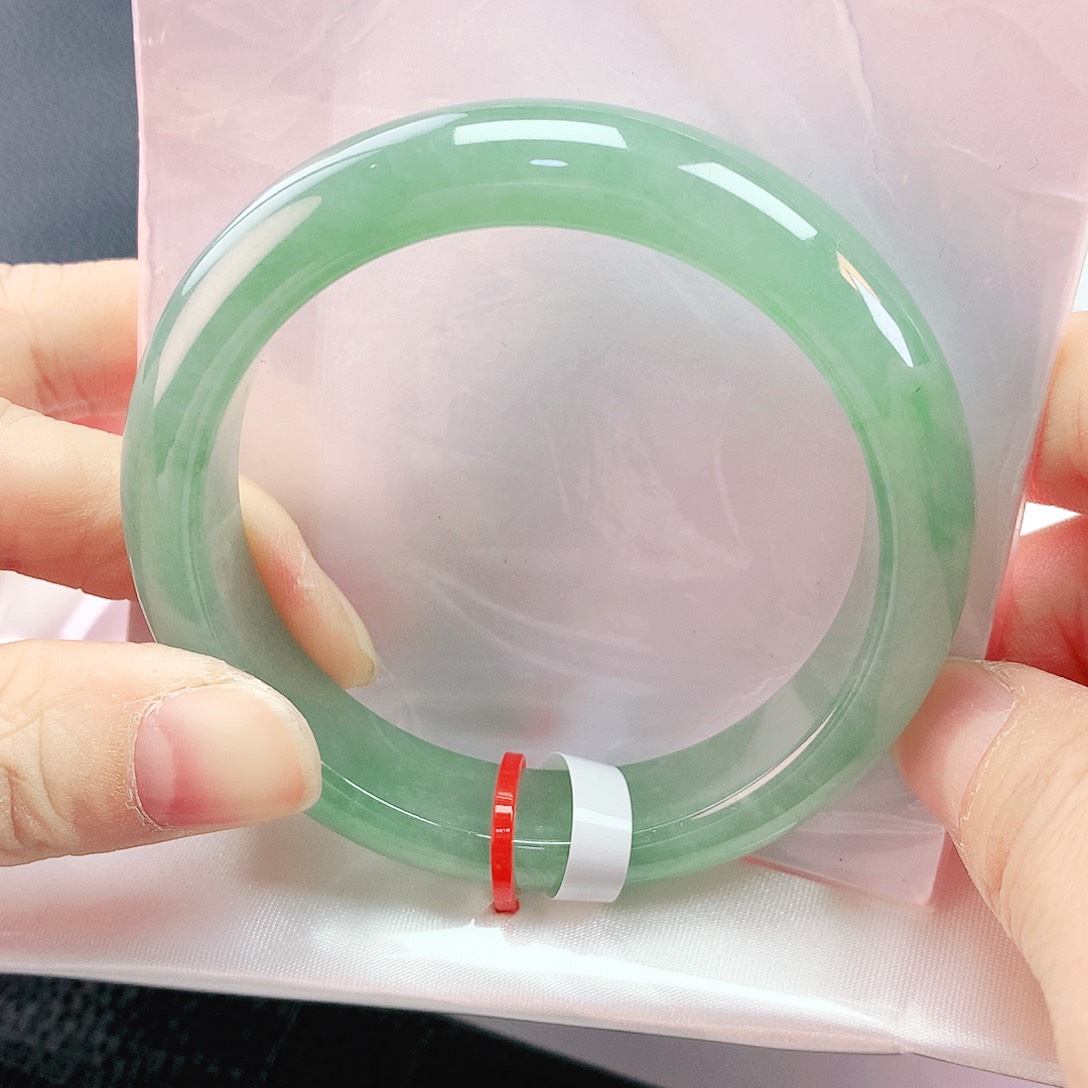 未镶嵌手镯翡翠53冰绿