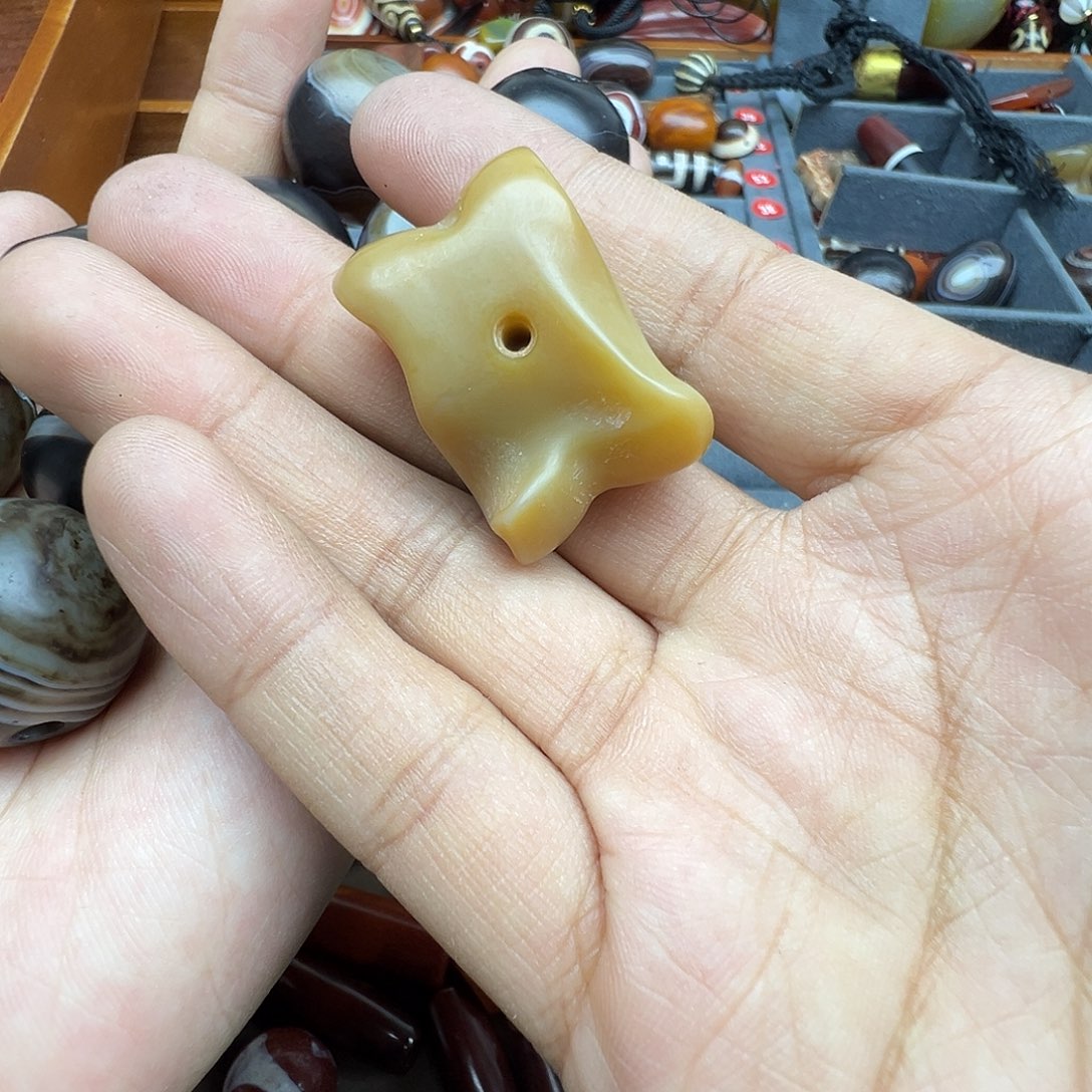火***士玛瑙/玉髓未镶嵌珠宝半成品