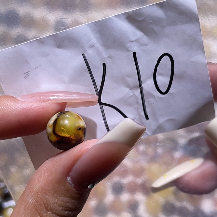 琥珀未镶嵌裸石11福利