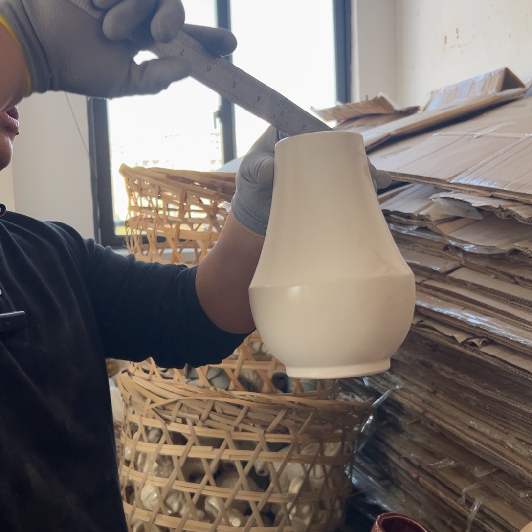 摆件113 号高中低温陶瓷工艺瓶（部分微瑕）