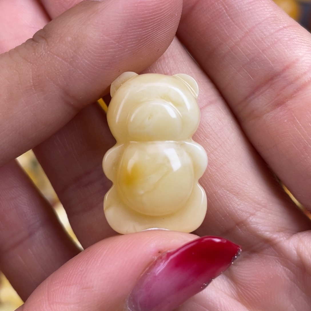 琥珀裸石未镶嵌蜜蜡