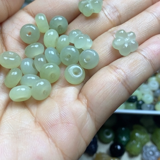 和田玉配件未镶嵌