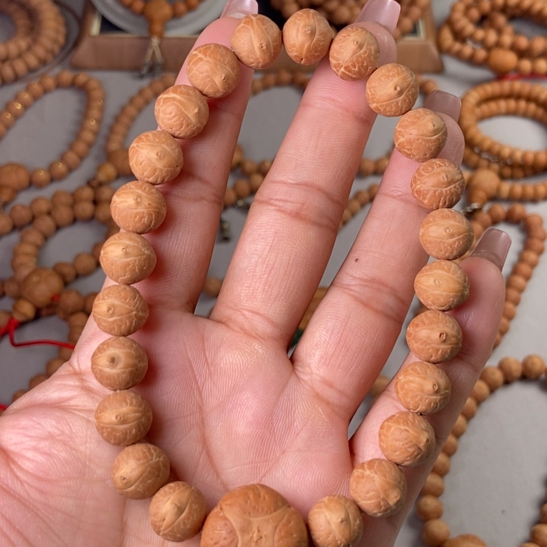 吊坠凤眼菩提实心红皮微凸眼10.7-10.9