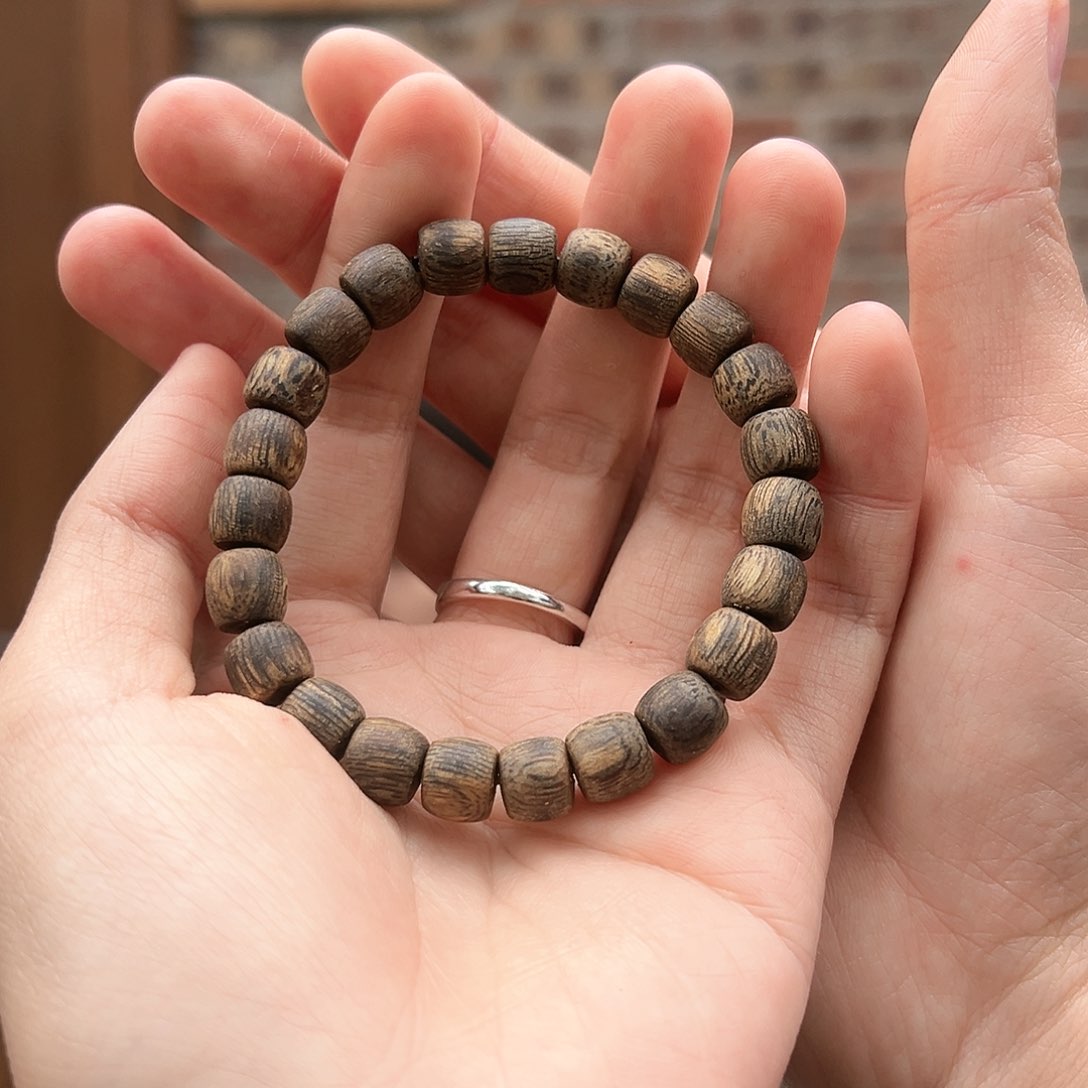 沉香手串沉水鼓珠老乌身多样性发货一条9克卡0.8